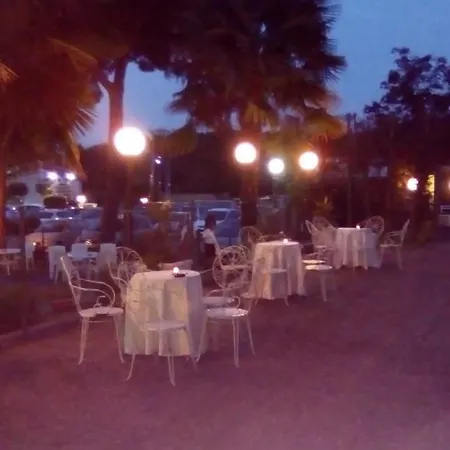 ホテル Ristorante Europa ヴィヴェローネ